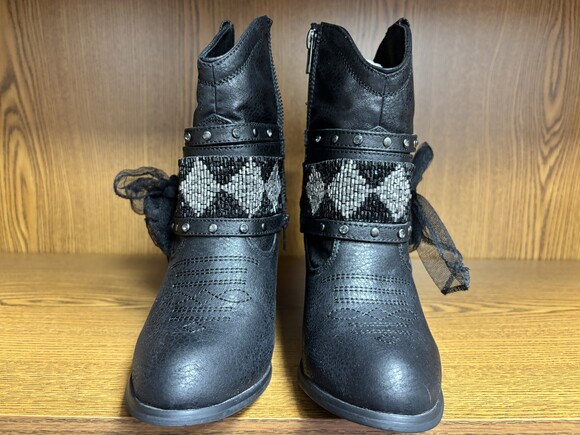 Women's black ankle boots size 6.5 medium - Picture 1 of 8